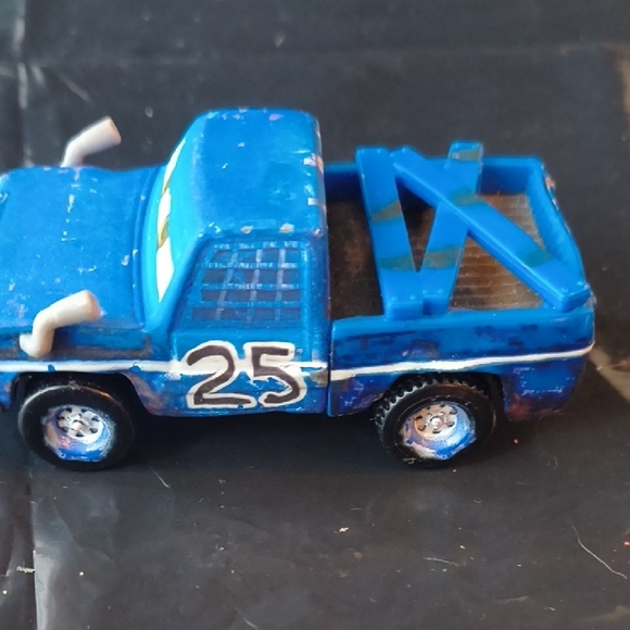 Disney Pixar Cars - #25 Broadside & #96 Fishtail Metal Die-Cast Vehicles - Picture 9 of 11